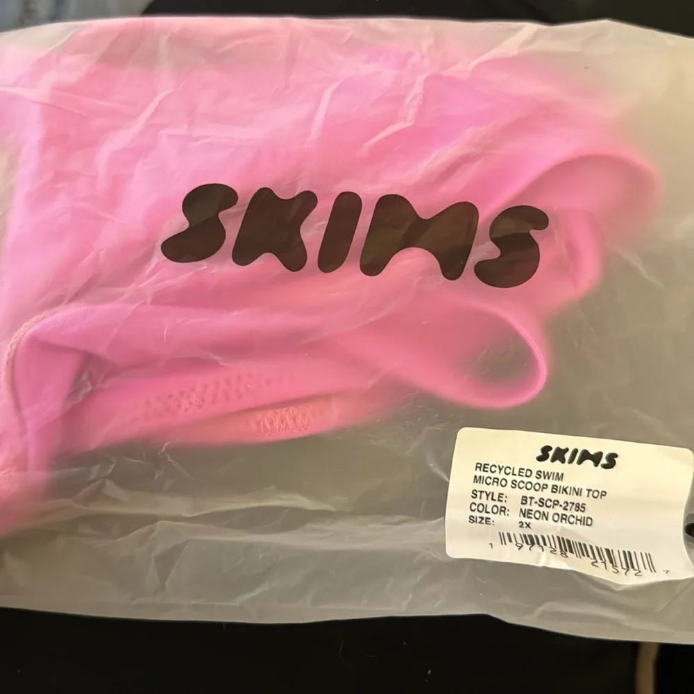 New skims inis MICRO SCOOP BIKINI‎ TOP